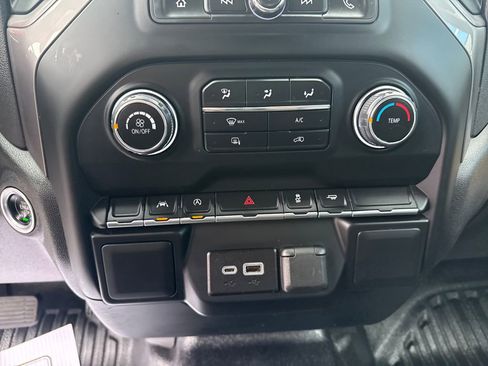 Used 2023 Chevrolet Silverado 1500 W/T image 23