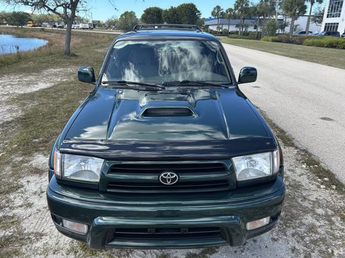 Used 2000 Toyota 4Runner SR5 image 3