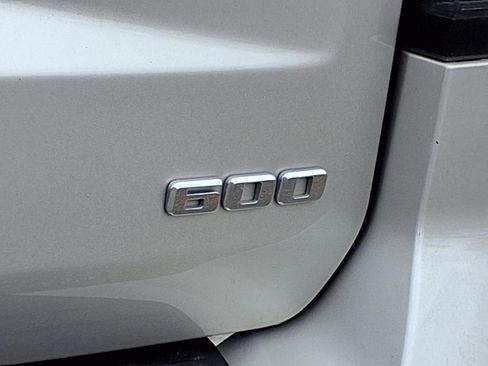 Used 2023 Cadillac Escalade Premium Luxury image 8