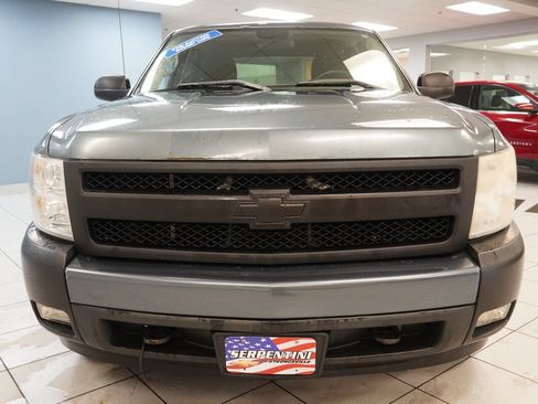 Used 2010 Chevrolet Silverado 1500 W/T AWD/4WD image 14