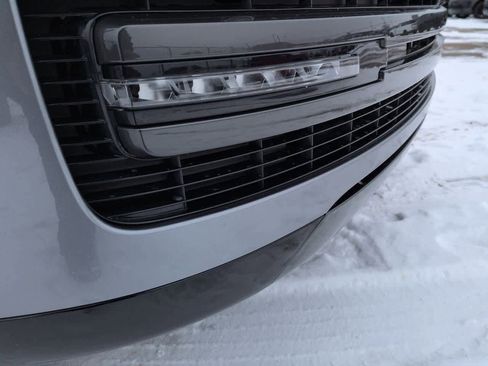 New 2026 Land Rover Range Rover Long Wheelbase SE image 10