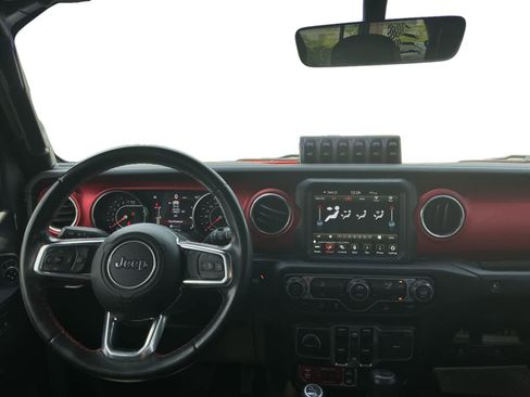 Used 2021 Jeep Wrangler Unlimited Rubicon AWD/4WD image 10