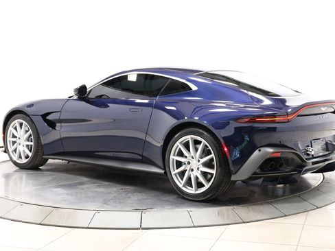 Used 2019 Aston Martin V8 Vantage Coupe RWD image 48