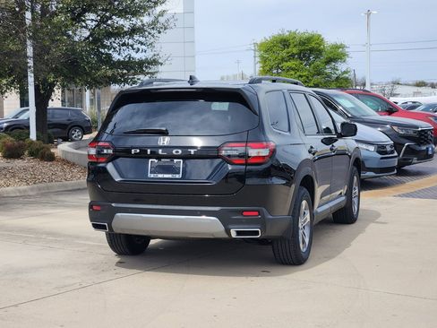 New 2026 Honda Pilot EX-L image 3