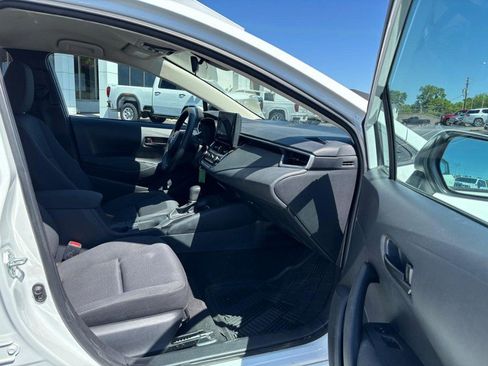 Used 2023 Toyota Corolla LE FWD image 13