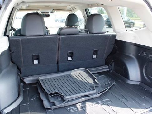 Used 2024 Subaru Forester Touring w/ Pop Package 2 AWD/4WD image 5