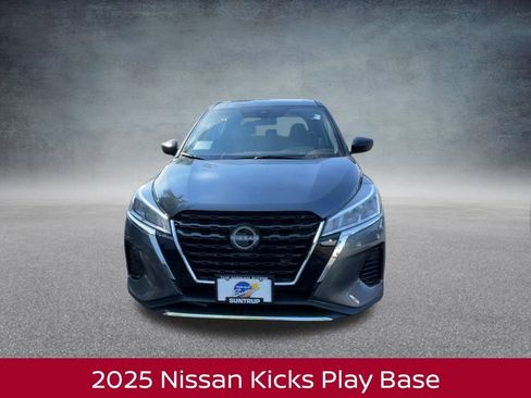 New 2025 Nissan Kicks Play S image 4