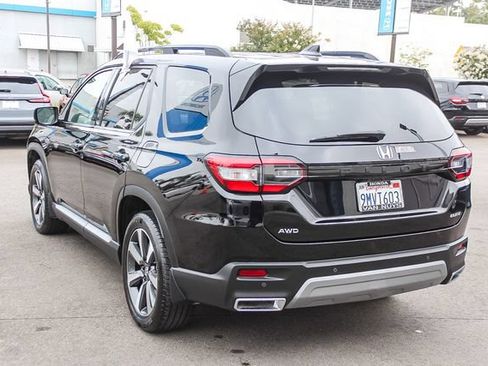 Used 2024 Honda Pilot Elite image 7