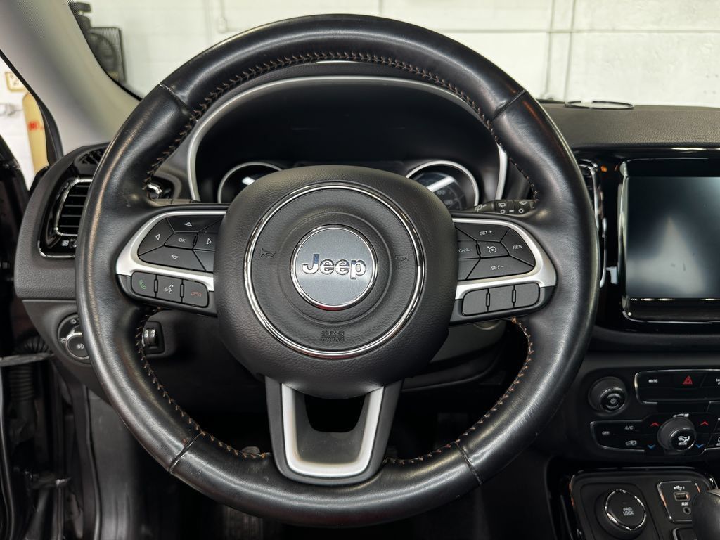 Used 2020 Jeep Compass Limited AWD/4WD image 15