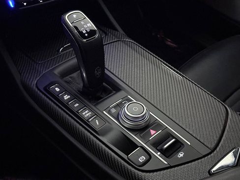 Used 2019 Maserati Levante Trofeo AWD/4WD image 39