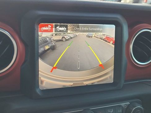 Used 2021 Jeep Wrangler Unlimited Rubicon image 10