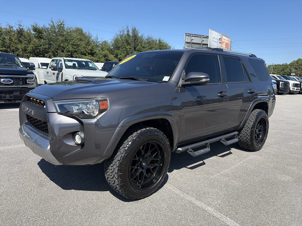 Used 2018 Toyota 4Runner TRD Off-Road Premium AWD/4WD image 7