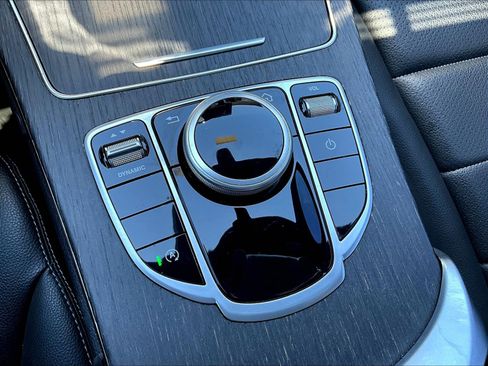 Used 2019 Mercedes-Benz C 300 4MATIC Sedan image 36