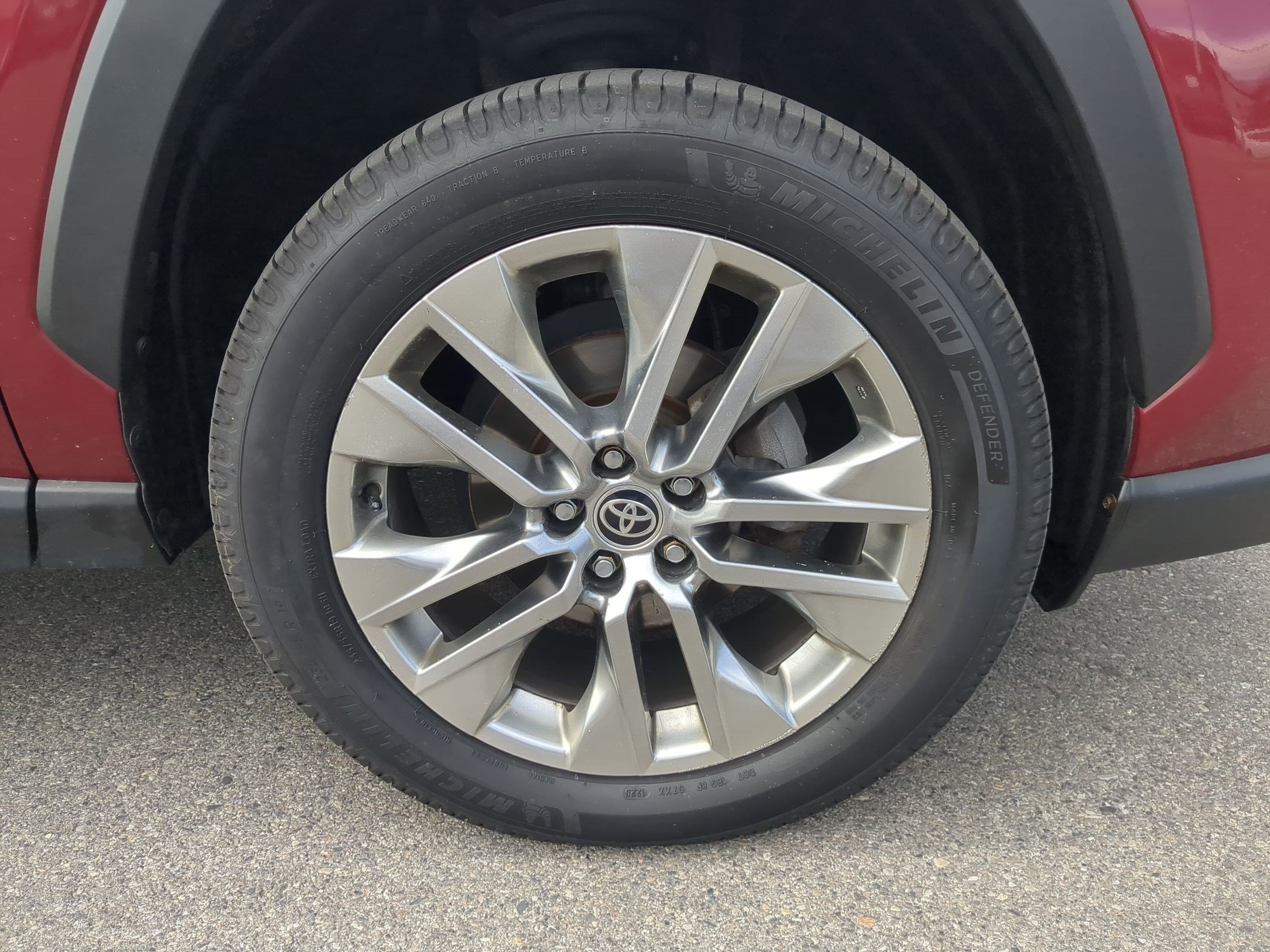 Used 2021 Toyota RAV4 Limited AWD/4WD image 35