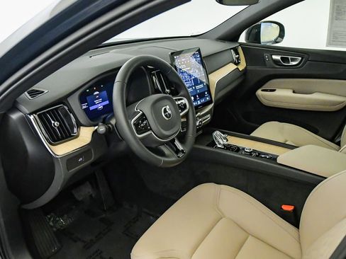 Used 2026 Volvo XC60 B5 Plus w/ Protection Package Premier AWD/4WD image 17