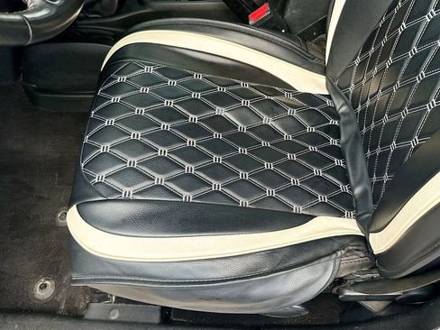 Used 2017 Jeep Wrangler Unlimited Sport image 21