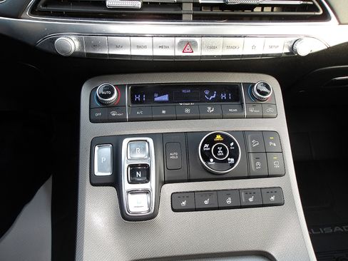 Certified 2022 Hyundai Palisade Calligraphy image 24