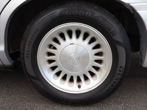 Used 2002 Mercury Grand Marquis LS image 40