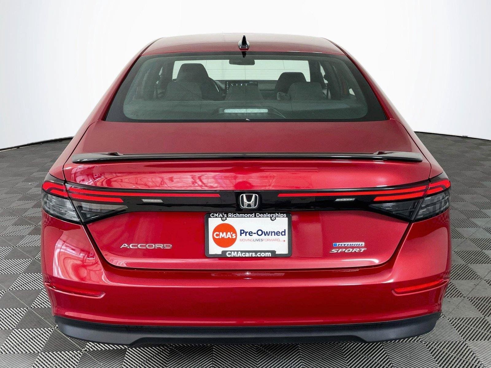 Used 2025 Honda Accord Sport image 9