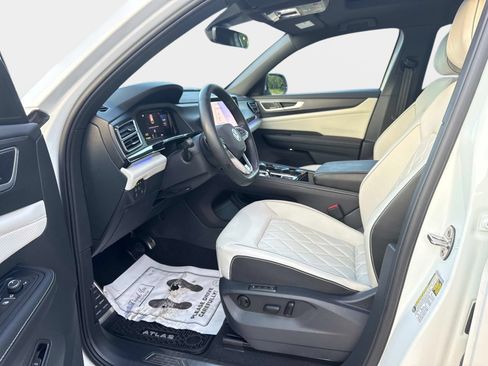Used 2025 Volkswagen Atlas Cross Sport SEL Premium R-Line AWD/4WD image 13