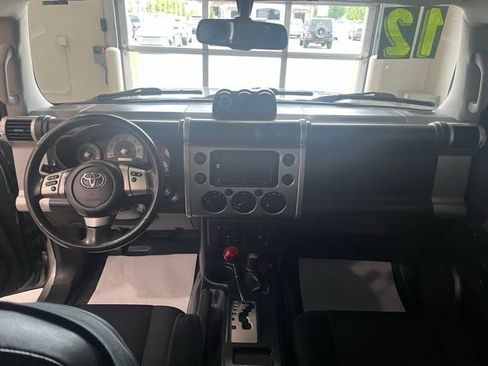 Used 2012 Toyota FJ Cruiser 4WD image 21
