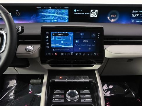 New 2026 Lincoln Nautilus Reserve w/ Jet Appearance Package AWD/4WD image 26