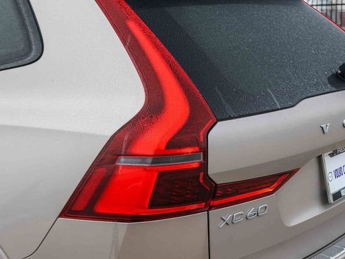 New 2026 Volvo XC60 T8 Ultra w/ Protection Package Premier AWD/4WD image 11