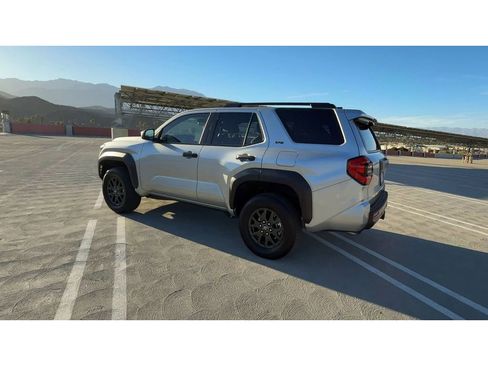 Used 2025 Toyota 4Runner SR5 image 6