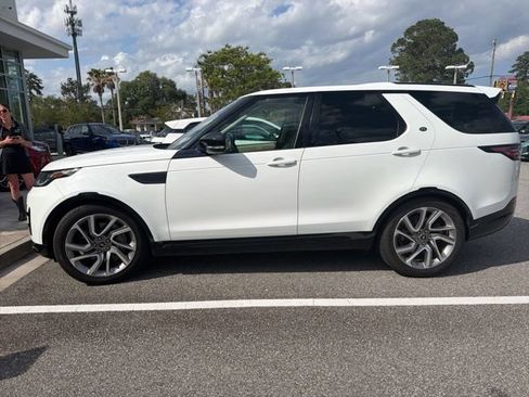 Used 2020 Land Rover Discovery Landmark AWD/4WD image 4