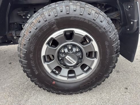 Used 2024 Ford F250 Lariat w/ Lariat Ultimate Package AWD/4WD image 29