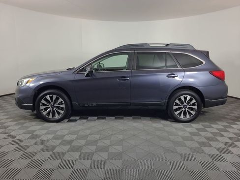 Used 2017 Subaru Outback 2.5i Limited AWD/4WD image 6