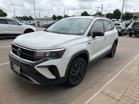 Used 2022 Volkswagen Taos S w/ IQ Drive S Package FWD image 2