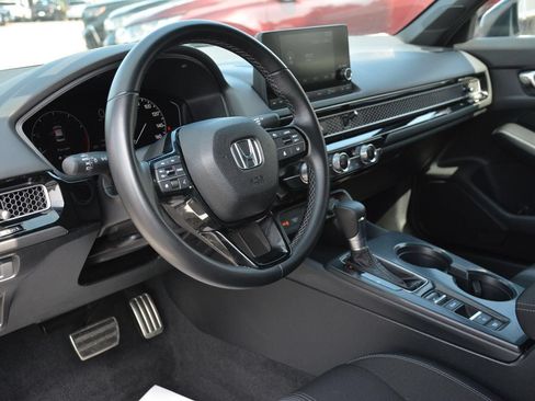 Used 2025 Honda Civic Sport image 10