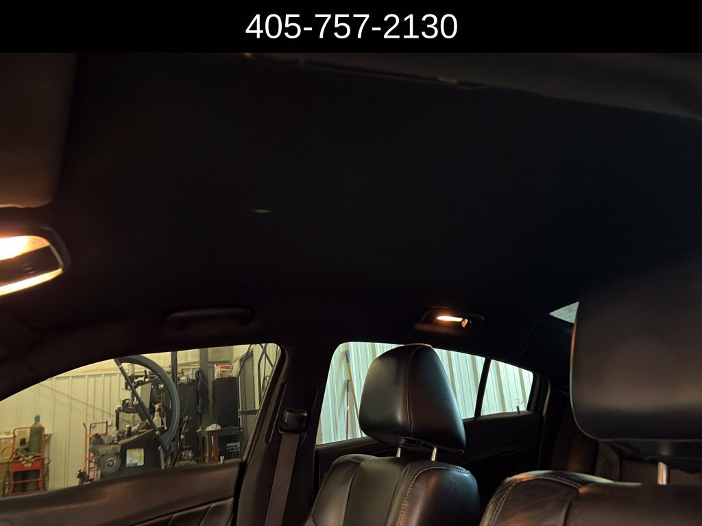 Used 2016 Dodge Charger SXT w/ Plus Group RWD image 5