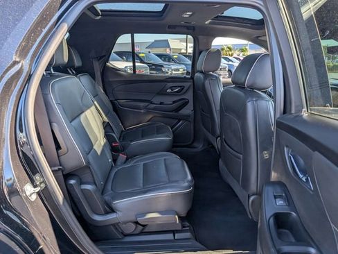 Used 2023 Chevrolet Traverse Premier w/ Redline Edition FWD image 19