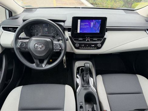 Certified 2025 Toyota Corolla LE FWD image 9