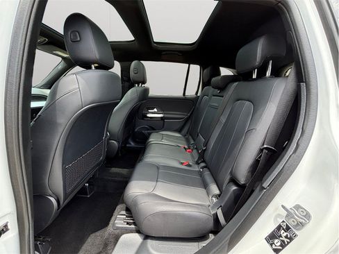 Used 2023 Mercedes-Benz GLB 250 4MATIC image 37