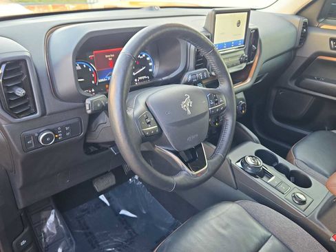 Used 2022 Ford Bronco Sport Outer Banks w/ Tech Package image 10