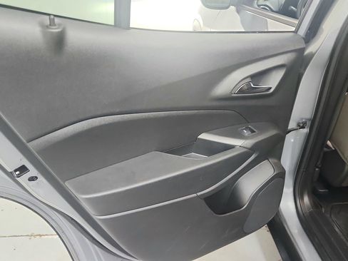Used 2024 Chevrolet Trax ACTIV w/ Sunroof Package FWD image 20