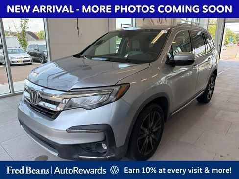 Used 2021 Honda Pilot Touring image 2