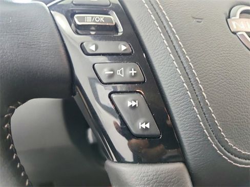 Used 2024 Nissan Armada Platinum w/ Captain's Chairs Package image 27