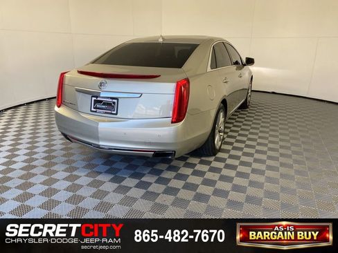 Used 2013 Cadillac XTS Luxury w/ Driver Awareness Package FWD image 7