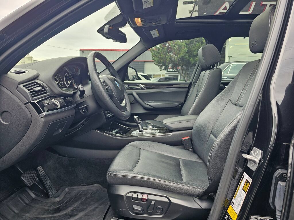Used 2017 BMW X3 xDrive28i AWD/4WD image 23