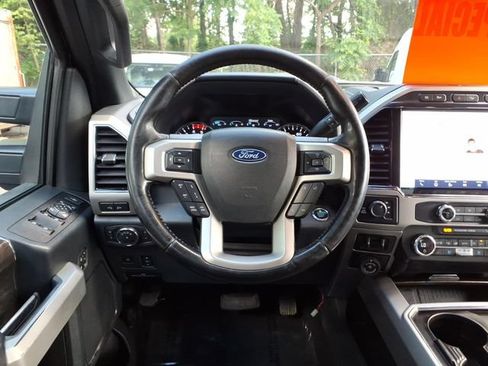 Used 2022 Ford F250 Lariat w/ Lariat Ultimate Package AWD/4WD image 16