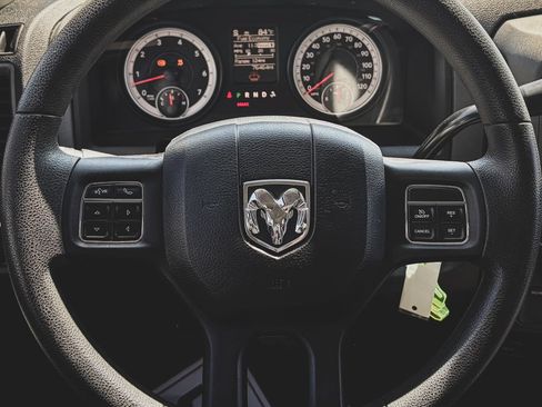 Used 2014 RAM 1500 Express AWD/4WD image 8