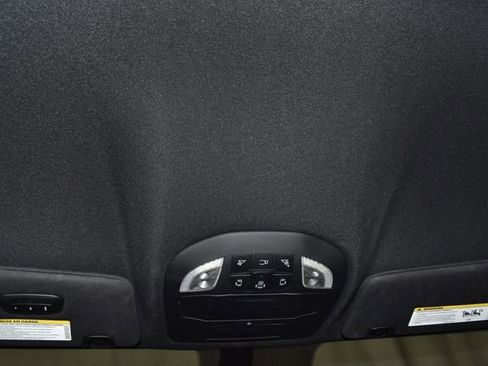 Certified 2025 Chrysler Pacifica Select image 20