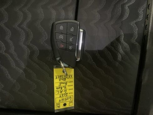 Used 2024 GMC Yukon Denali AWD/4WD image 10