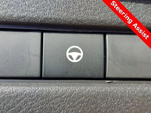 Used 2023 Nissan Rogue SV image 20