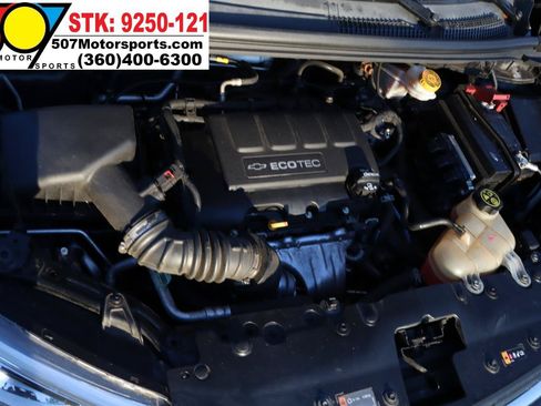 Used 2020 Chevrolet Sonic LT FWD image 25