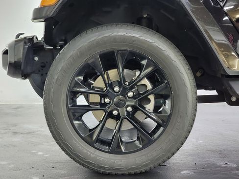 Used 2021 Jeep Wrangler Unlimited Sahara image 27